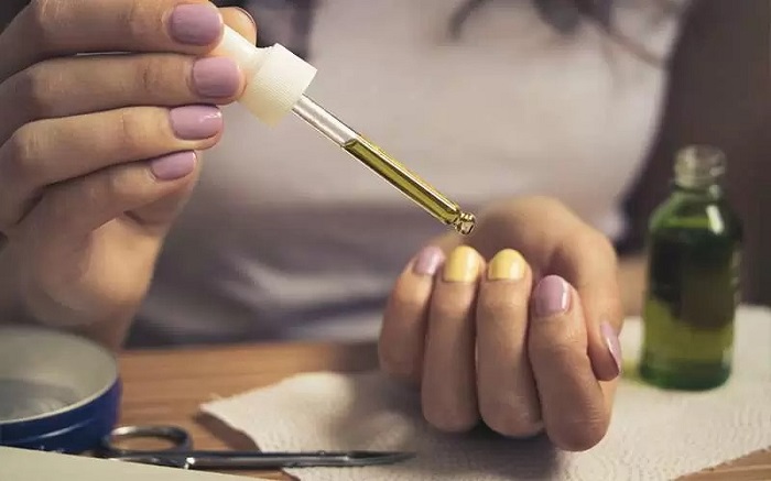مراقبت های بعد از کاشت ناخن